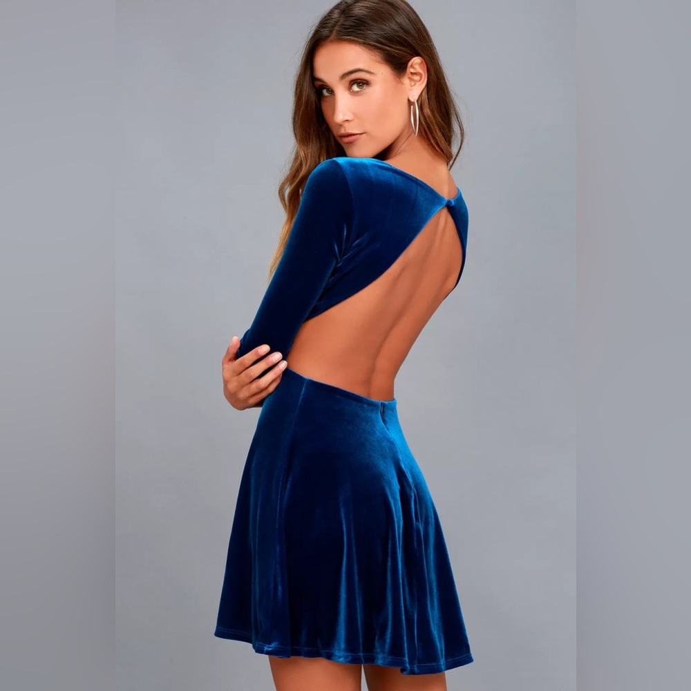 New: Lulu’s Velour Royal Blue Dress